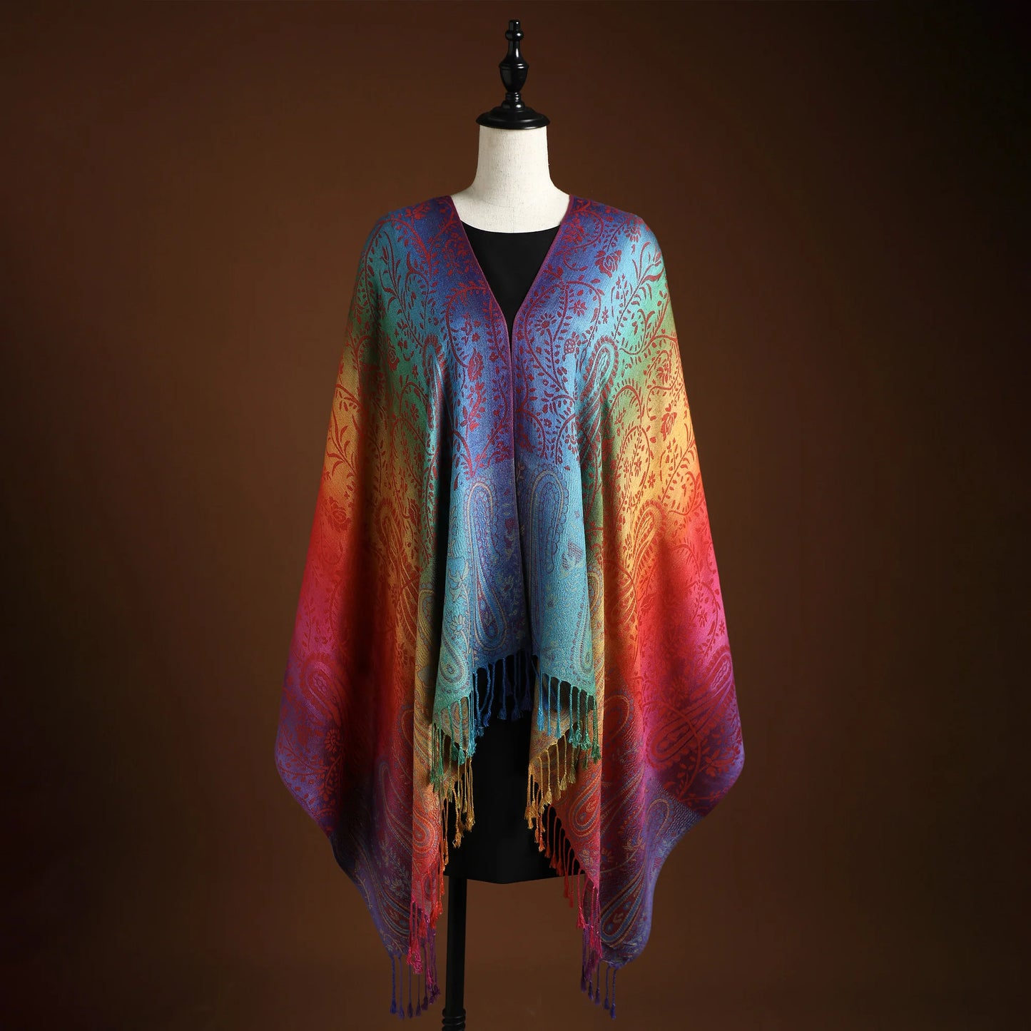 Chal bohemio con flecos multicolor